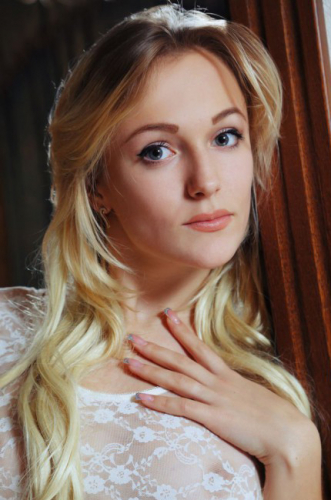 Снежана - Индивидуалка СПб, размер груди 2, метро Новочеркасская